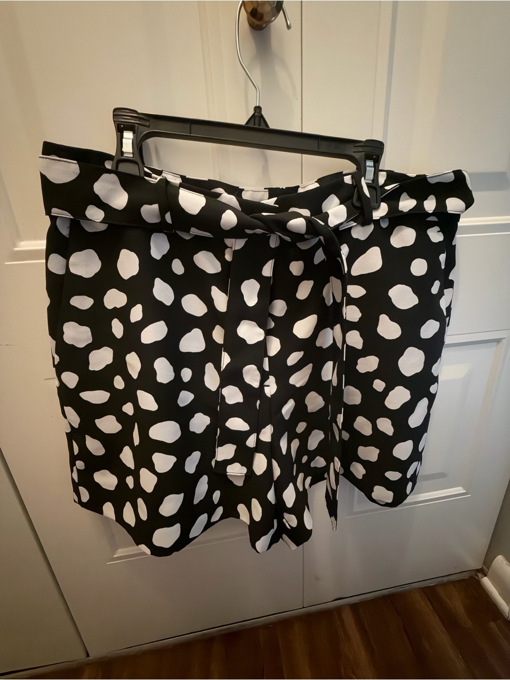 Ann Taylor Black and White Polka Dot Tie-Waist Mini Skirt
